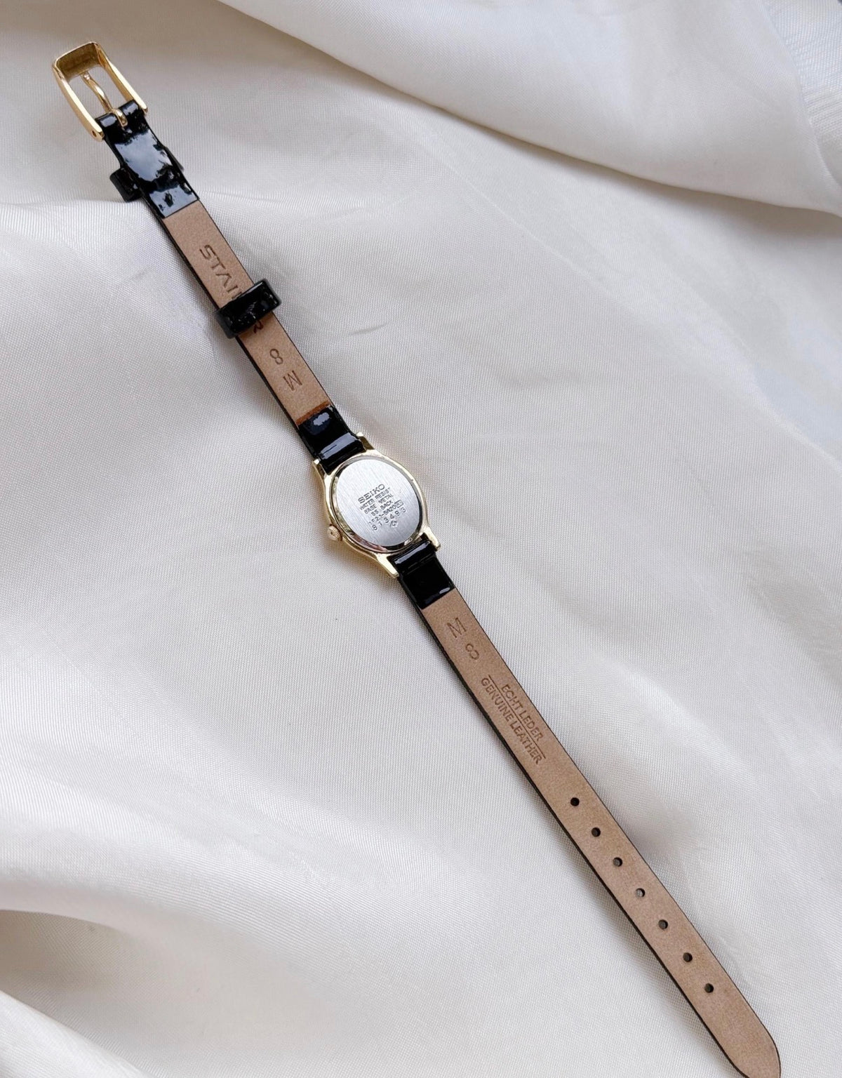Vintage Seiko Petite Oval Dial Watch for women; Leather Strap