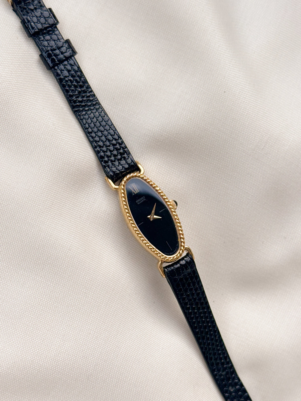 Rare Seiko Petite Oval dial Vintage Watch for women; Gold plated, Petite Leather Strap