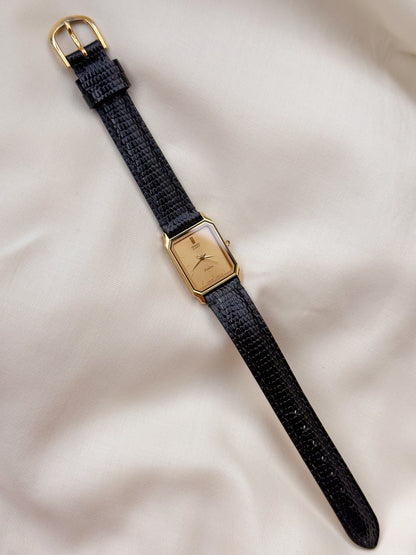 Vintage Seiko Exceline Tank watch for women: Gold plated, Leather Strap