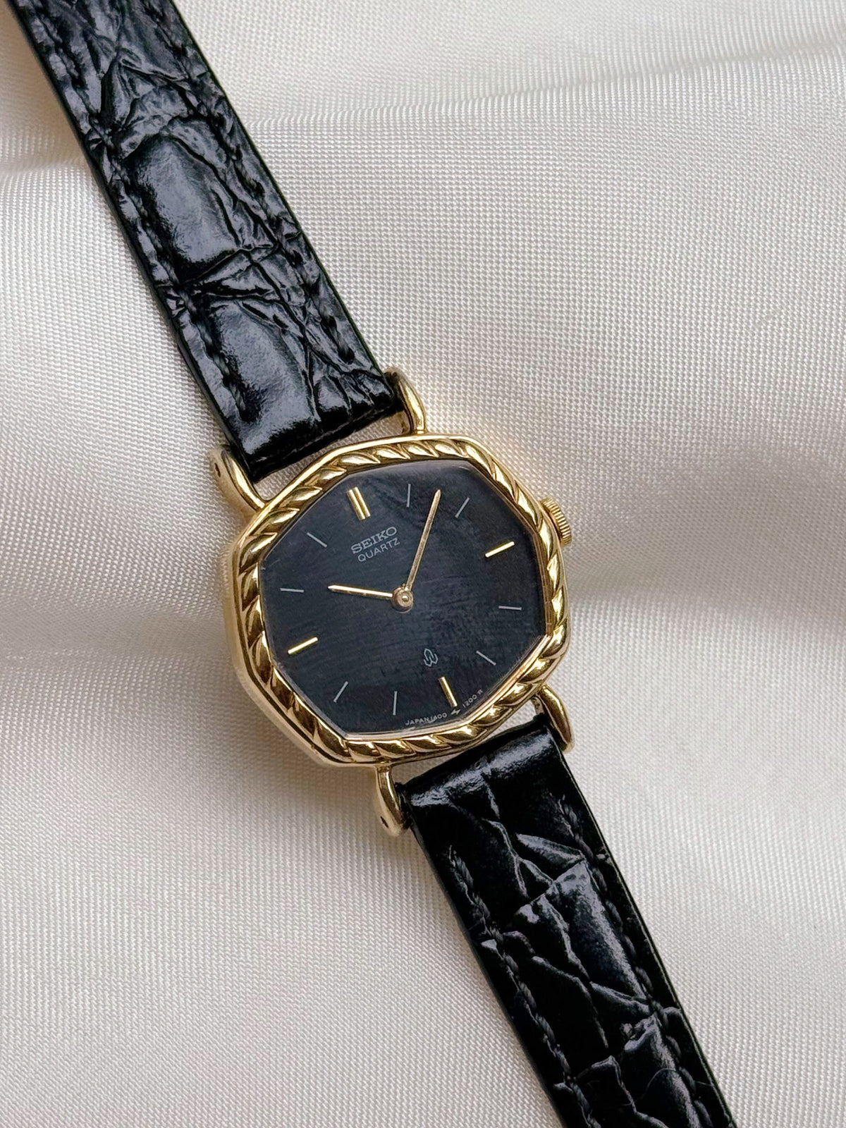 Seiko Rare Leather strap watch