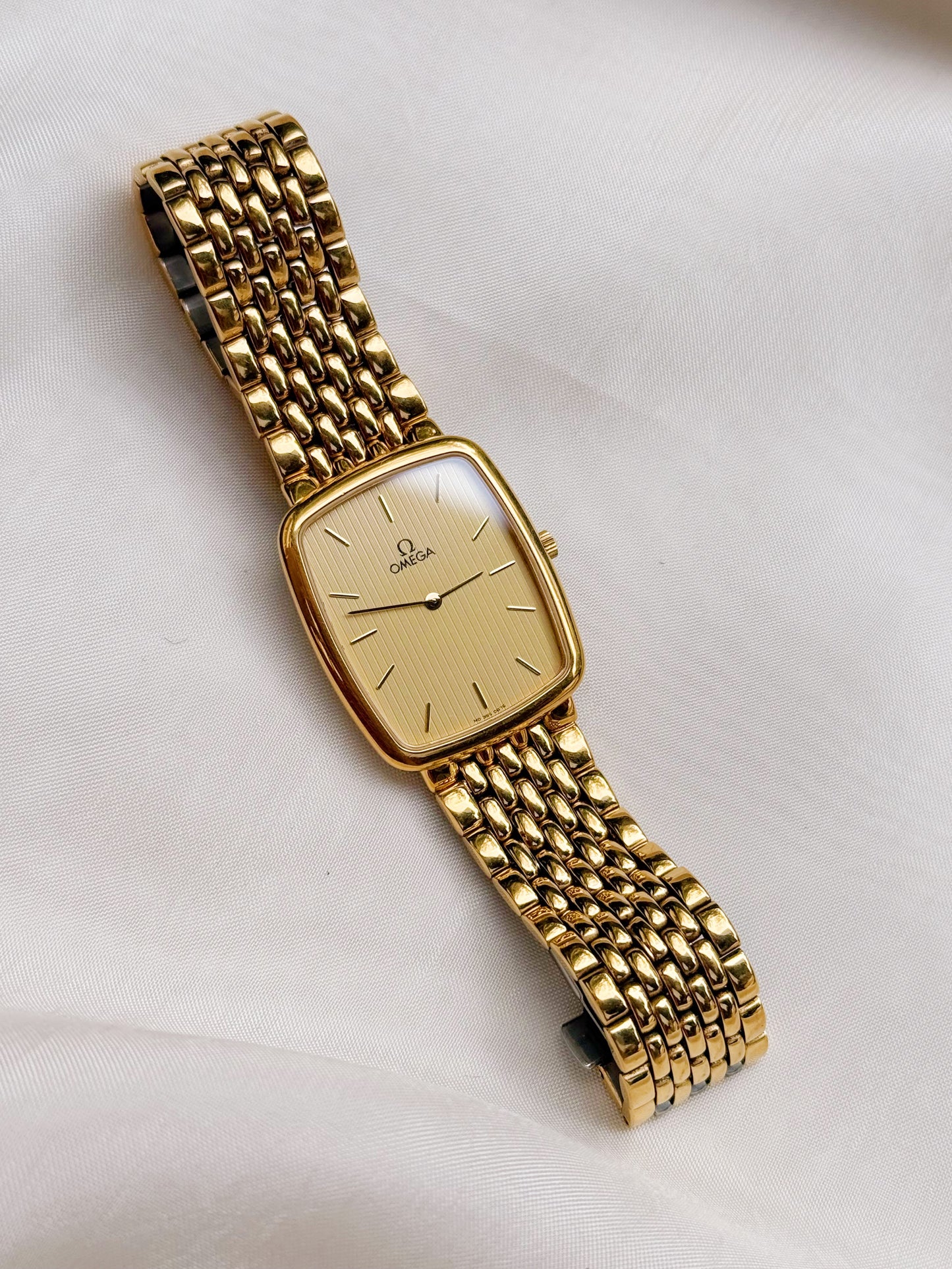 Vintage Omega De ville Extra Slim Dress Watch, Unisex, NOS 1986