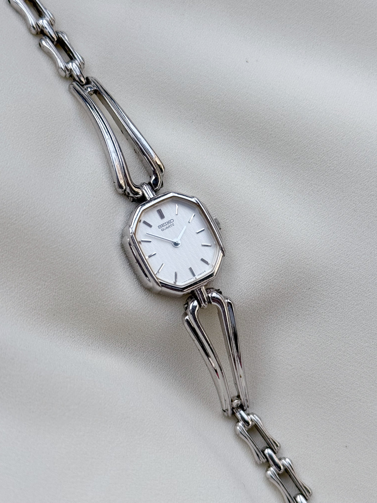 Vintage Rare Seiko silver Plated Bracelet Women’s Watch