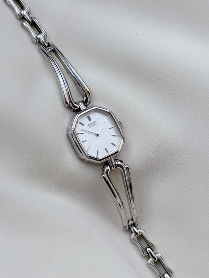 Vintage Rare Seiko silver Plated Bracelet Women’s Watch