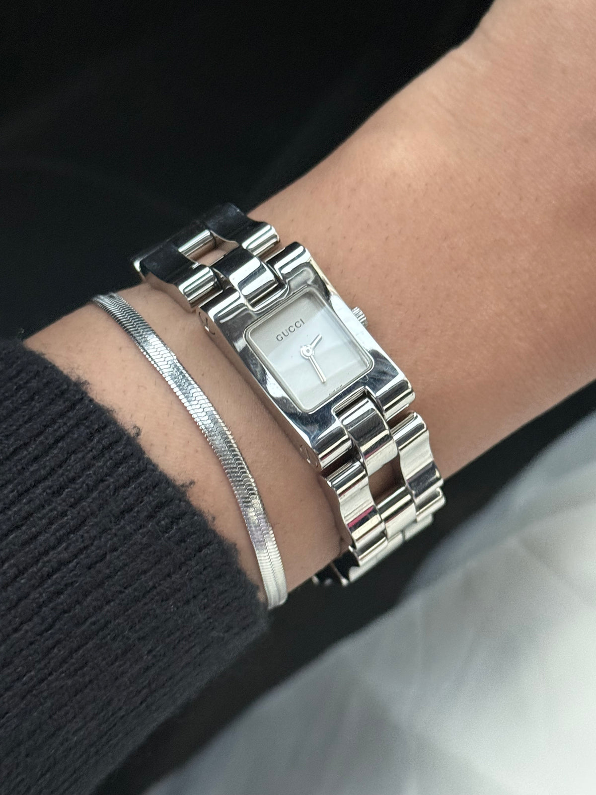 Vintage Gucci 90s Silver 2305L Quartz Watch ; Luxury Swiss timepiece