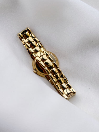 Vintage Gucci 3300.2.L gold plated watch for women
