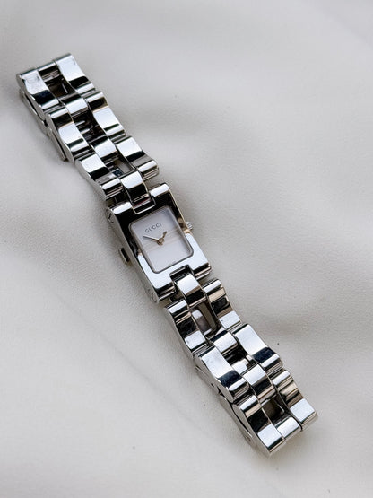 Vintage Gucci 90s Silver 2305L Quartz Watch ; Luxury Swiss timepiece