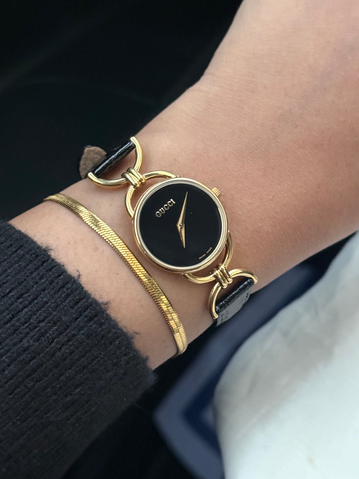 Vintage Gucci 90s Gold-Plated 6200.2.L Quartz Watch ; Luxury Swiss timepiece