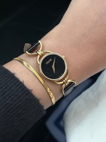 Vintage Gucci 90s Gold-Plated 6200.2.L Quartz Watch ; Luxury Swiss timepiece