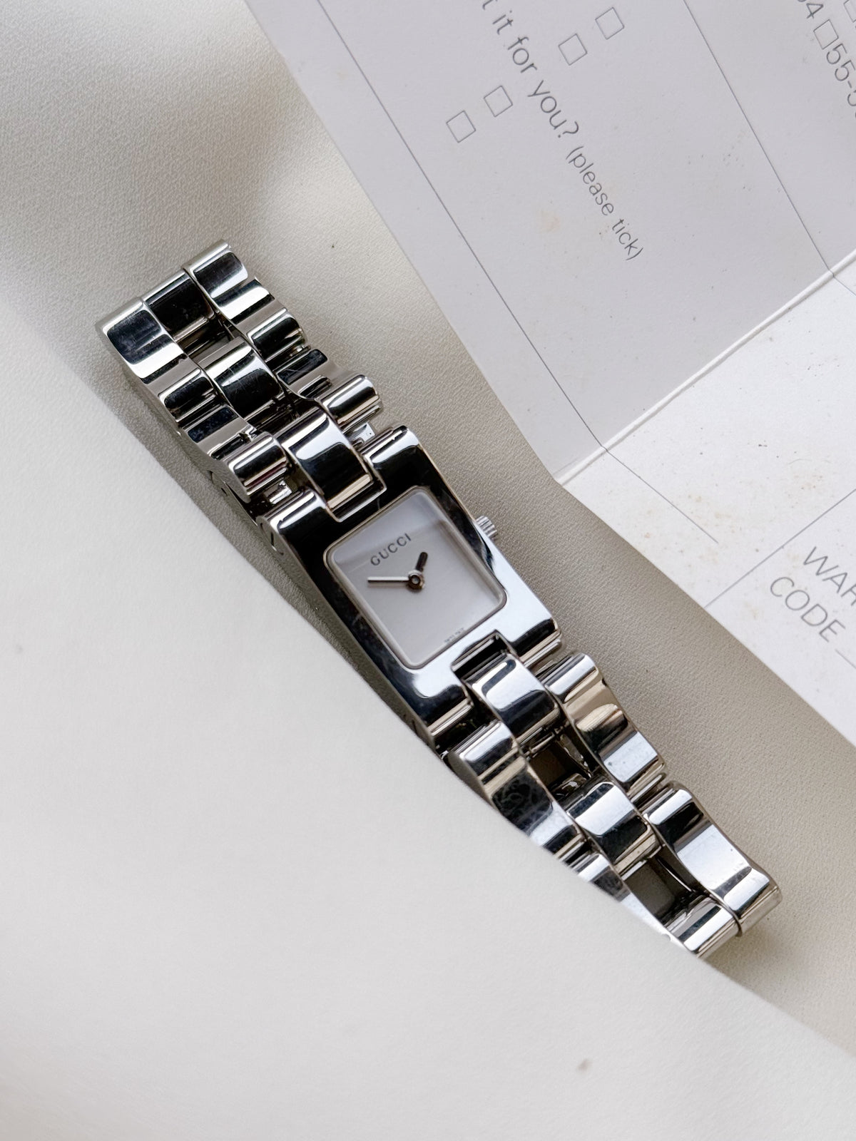Vintage Gucci 90s Silver 2305L Quartz Watch ; Luxury Swiss timepiece