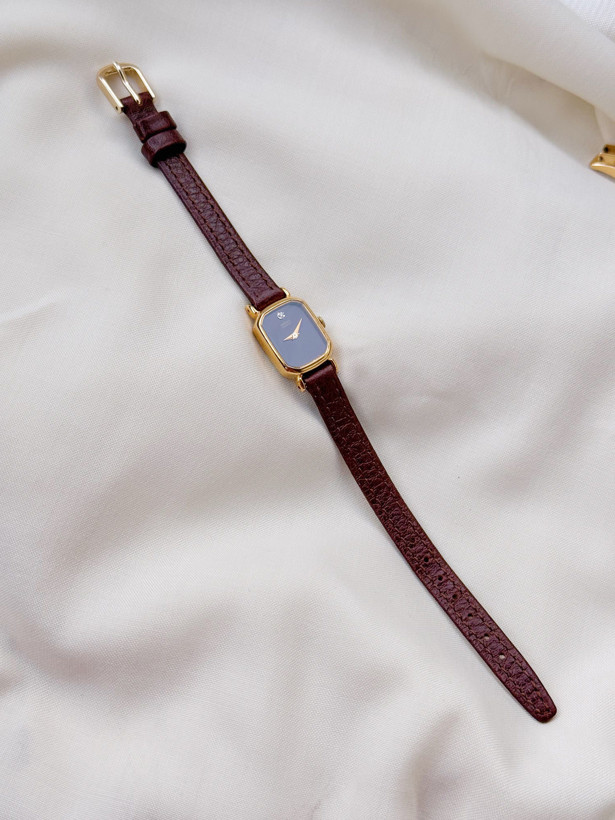 Rare Seiko Small Burgundy Tank Vintage Watch for women; Gold plated, Leather Strap