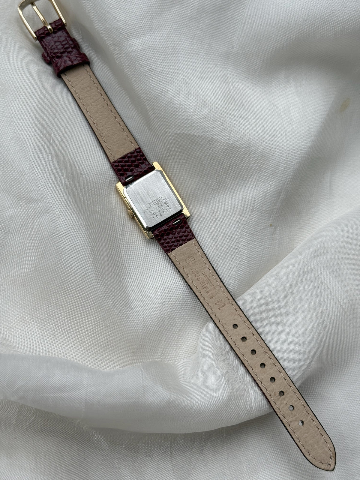 Vintage Rare Seiko Maroon Tank Unisex watch: Leather Strap
